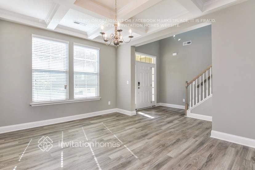 42 Pearsall Farm Ln - Photo 2 of 20