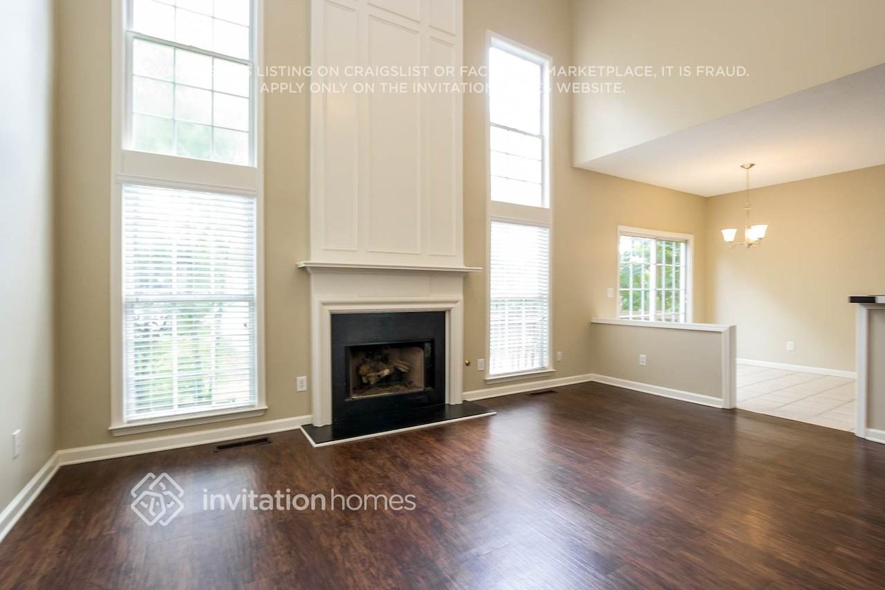 4132 Glenaire Way Nw - Photo 4 of 20