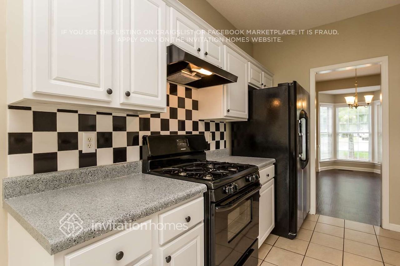 4132 Glenaire Way Nw - Photo 6 of 20
