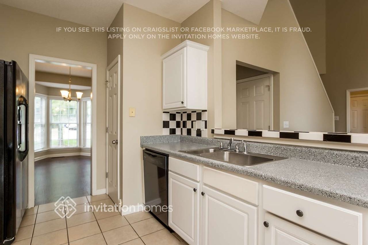 4132 Glenaire Way Nw - Photo 7 of 20