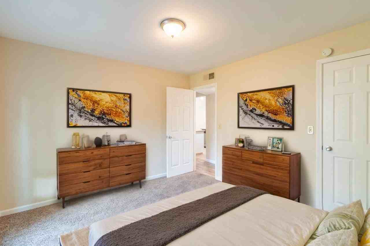 Eastwood Apartments - Photo 5 of 40