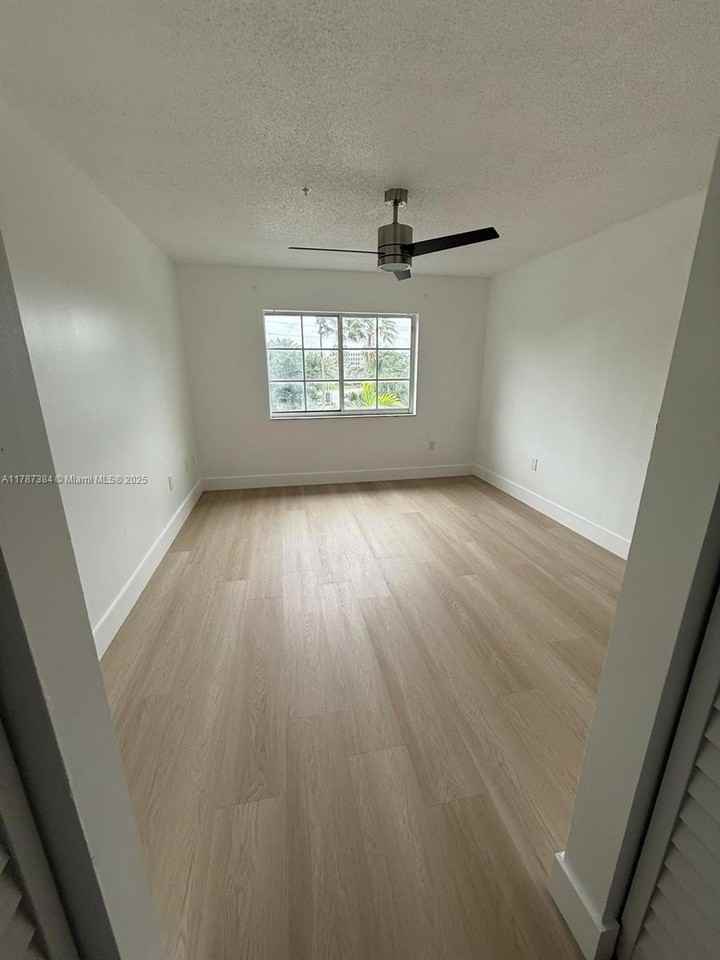 4320 Nw 107th Ave #303-1 - Photo 3 of 9