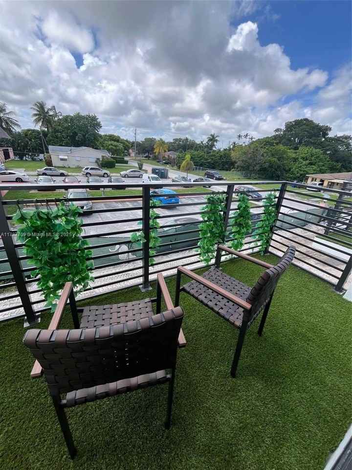 2526 Pierce Street #12