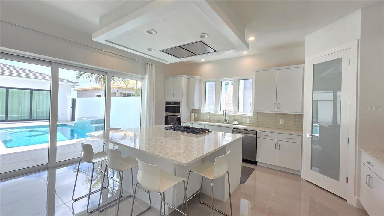 6412 Sea Lavender Drive - Photo 4 of 26