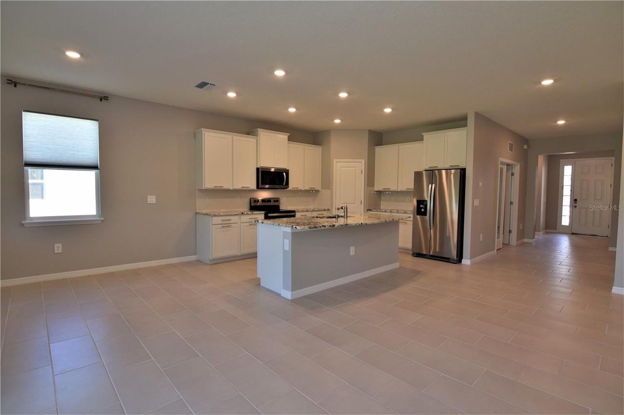 2128 Midnight Pearl Drive - Photo 2 of 37