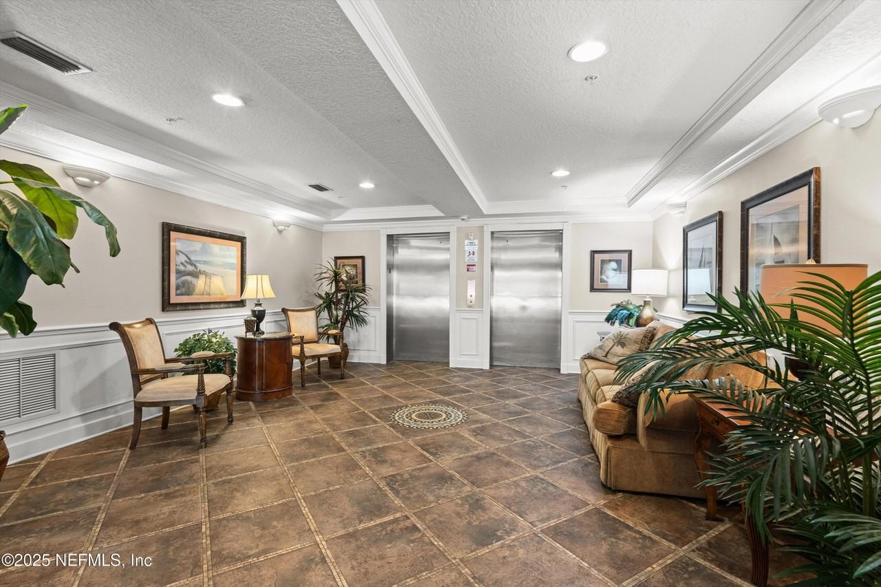 4480 Deerwood Lake Pkwy ##657 - Photo 3 of 25