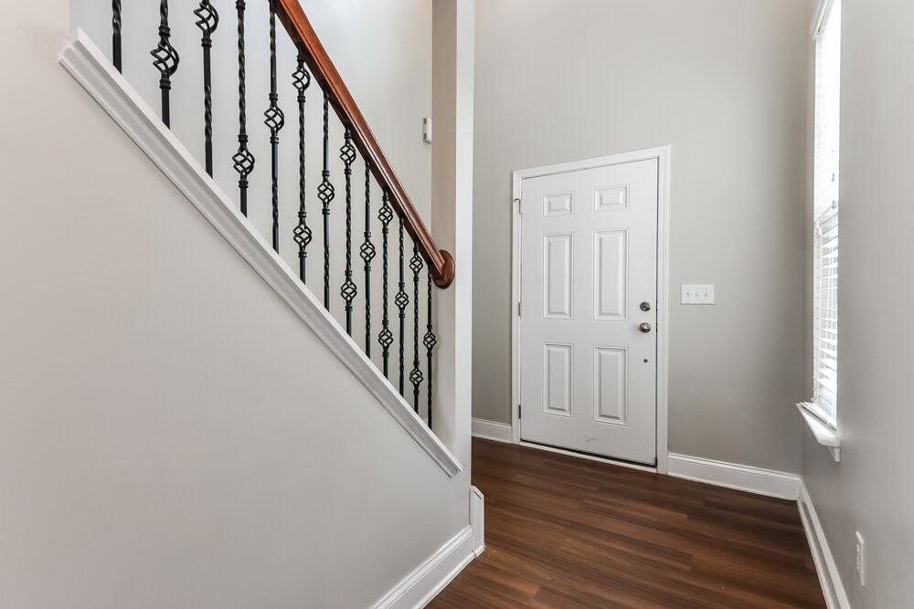 58 Knoll Ct - Photo 2 of 15