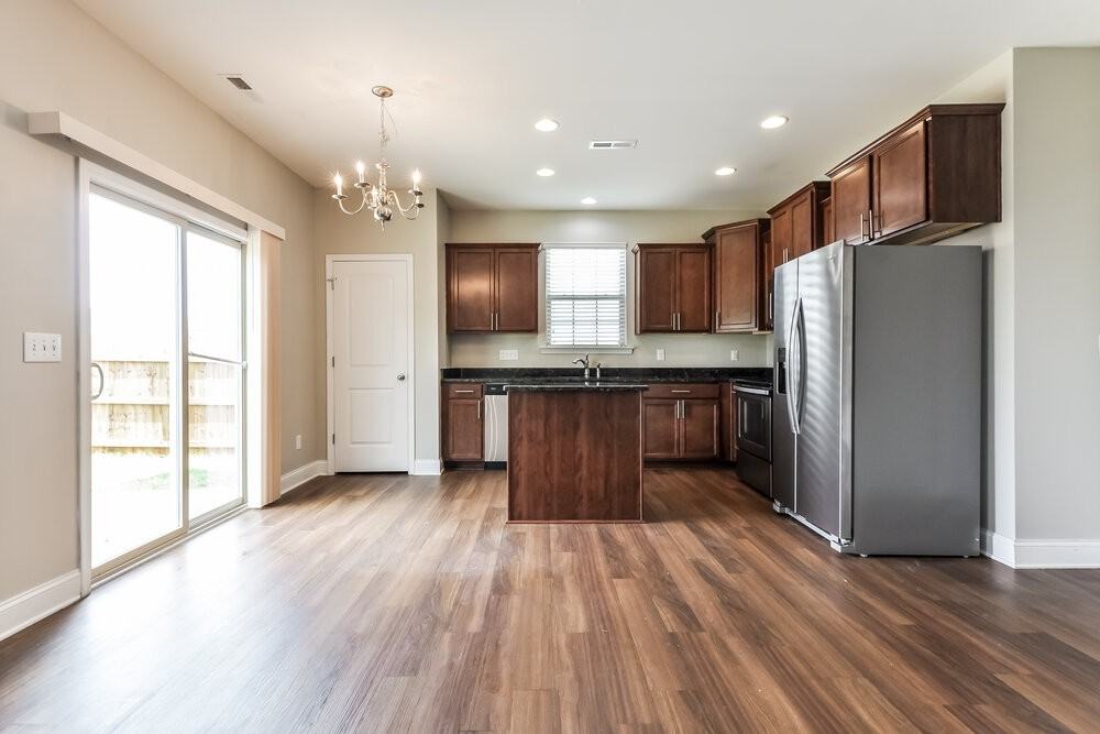 58 Knoll Ct - Photo 6 of 15