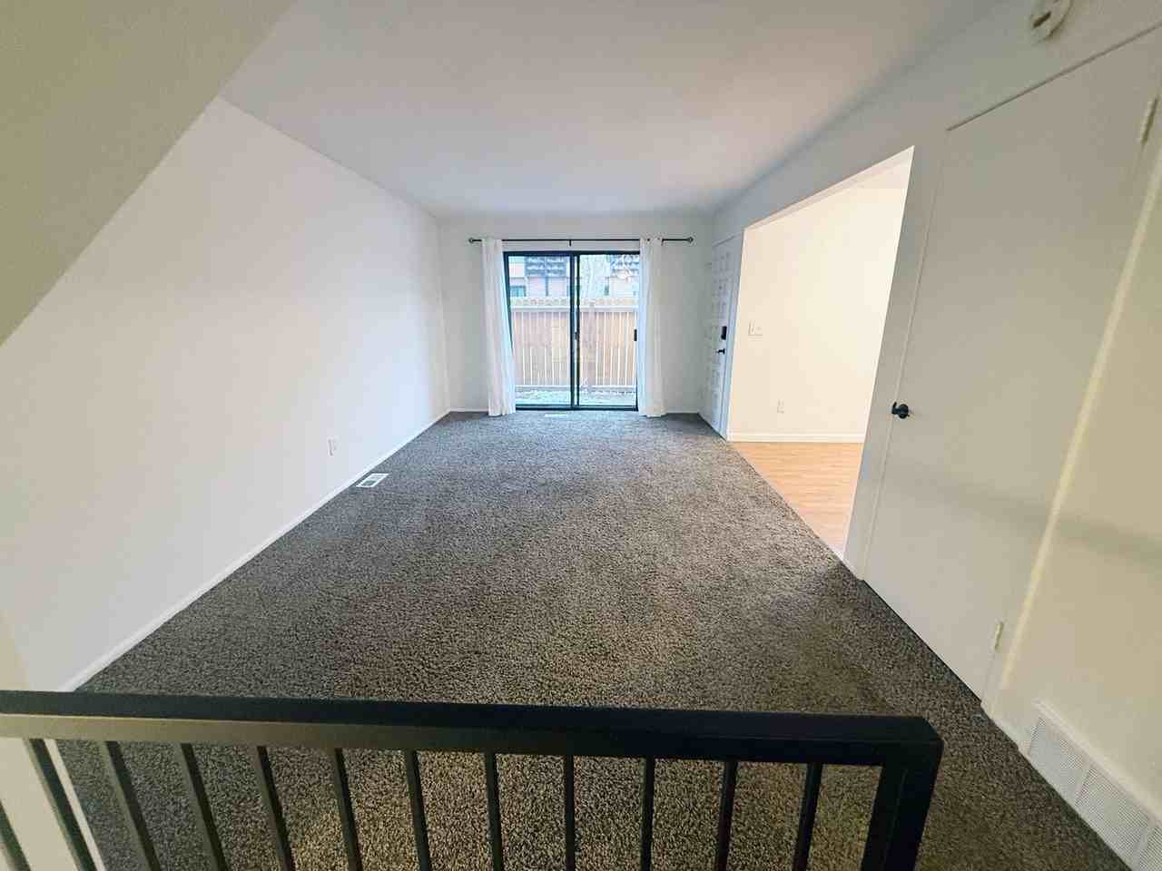 6498 Welch Ct - Photo 4 of 31