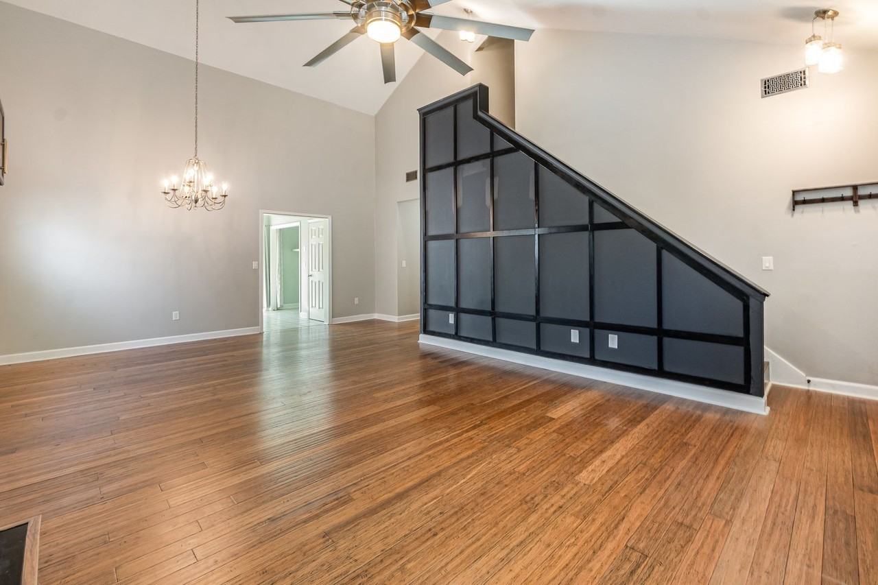 104 Ryan Ct - Photo 3 of 21