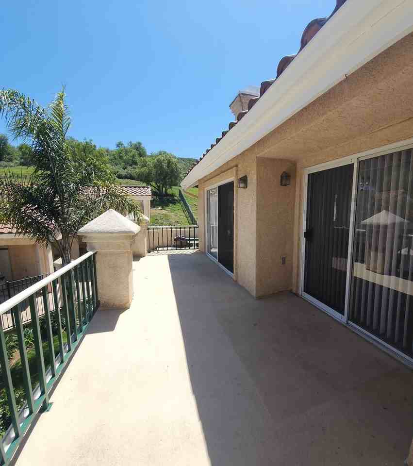 272 Augustine Way #B - Photo 4 of 33