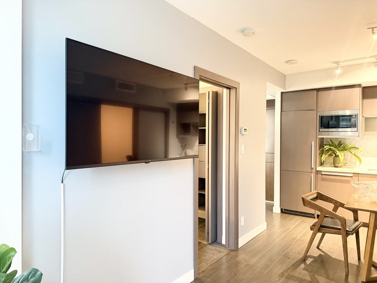 68 Smithe Street #517 - Photo 5 of 23