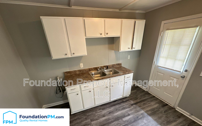 2347 Imogene St - Photo 3 of 9