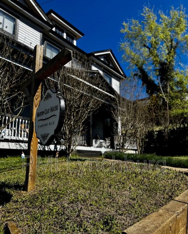 1316 Harrison St - Photo 2 of 18