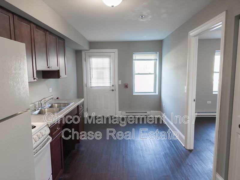 117 N Hickory St - Photo 3 of 9