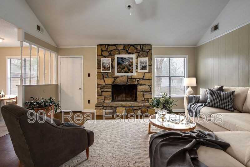 5635 Crievewood Dr - Photo 2 of 23