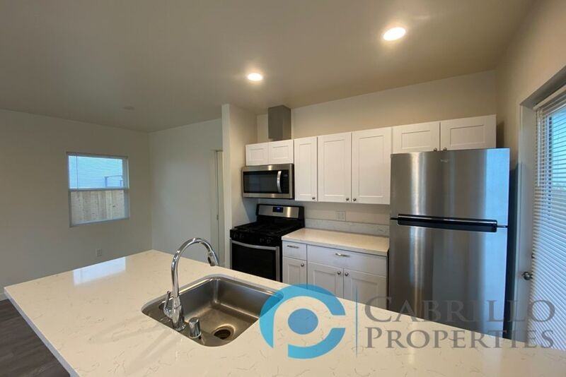 4132 Utah St - Photo 5 of 18