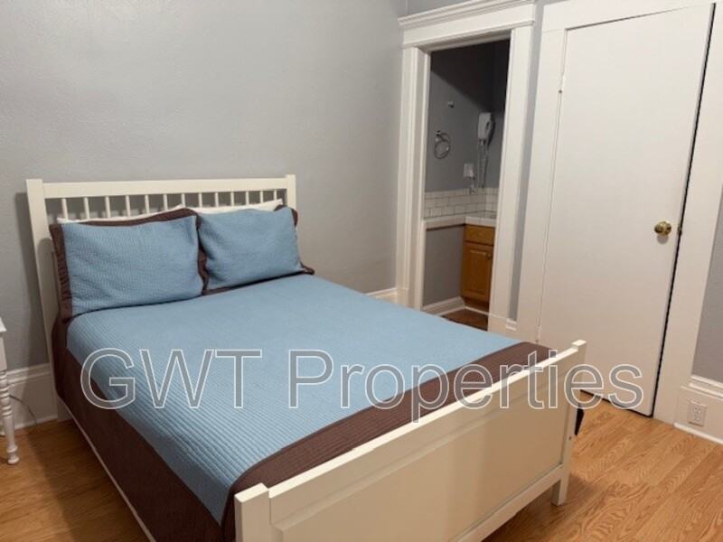 412 Hayes St #611 - Photo 4 of 13