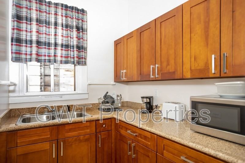 412 Hayes St #611 - Photo 3 of 13