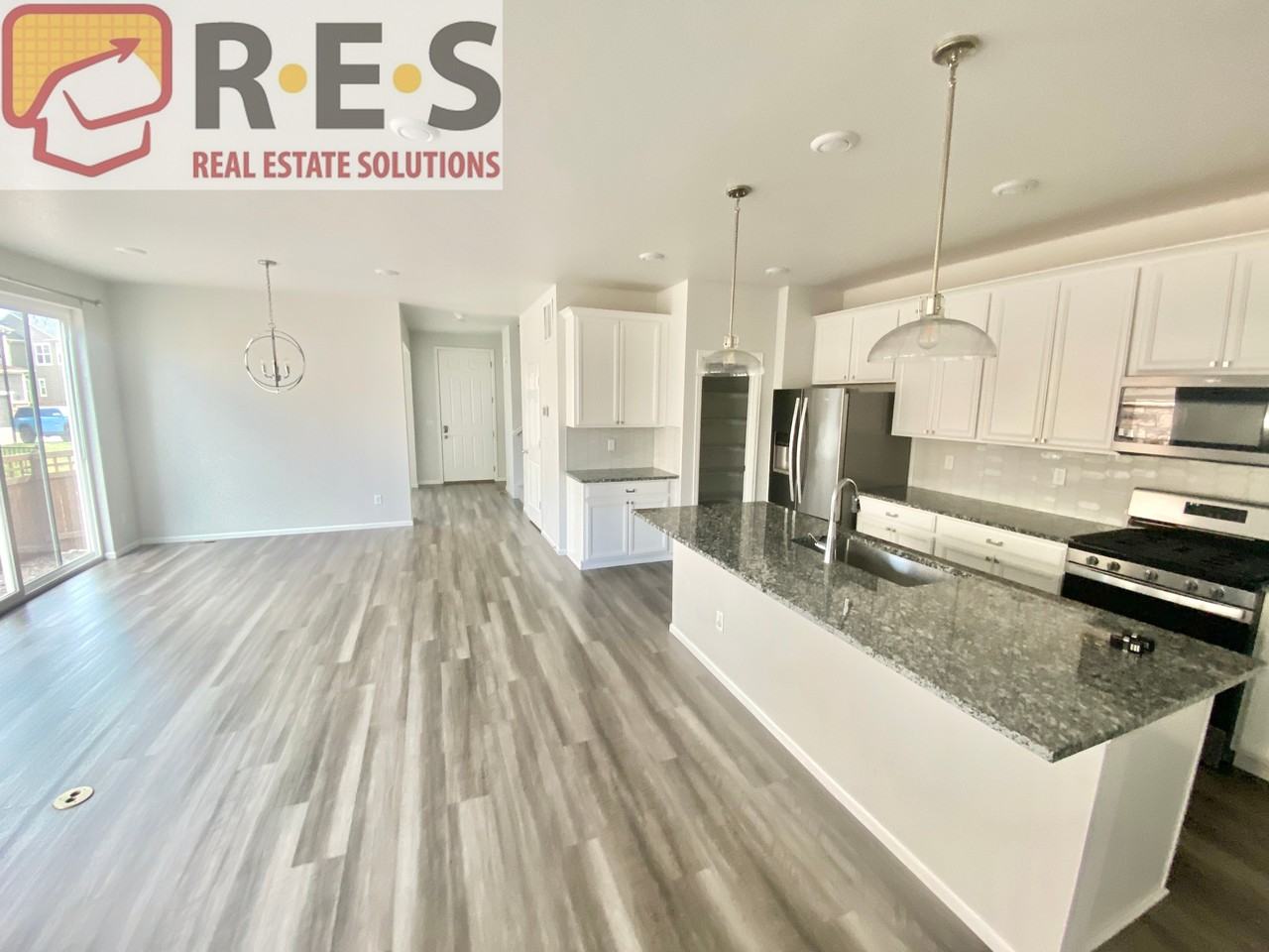 7188 Finsberry Way - Photo 4 of 16