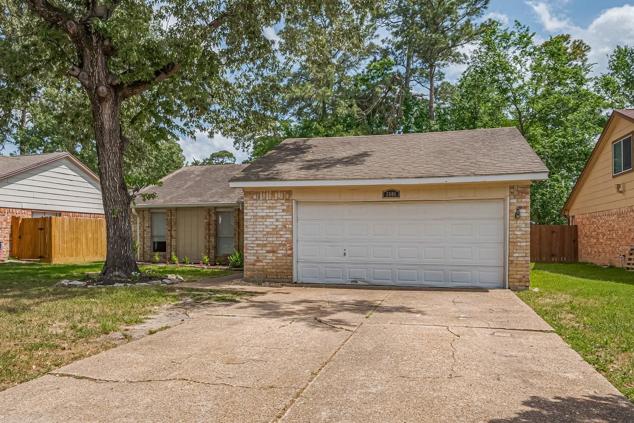2606 Lexington Woods Dr - Photo 3 of 36