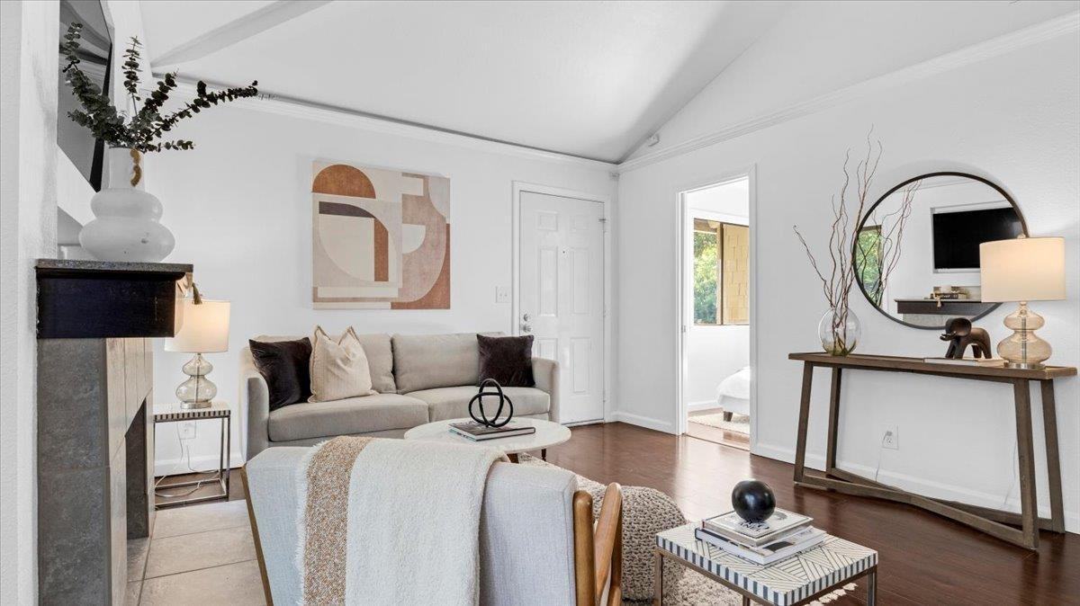 5717 Makati Cir - Photo 3 of 11