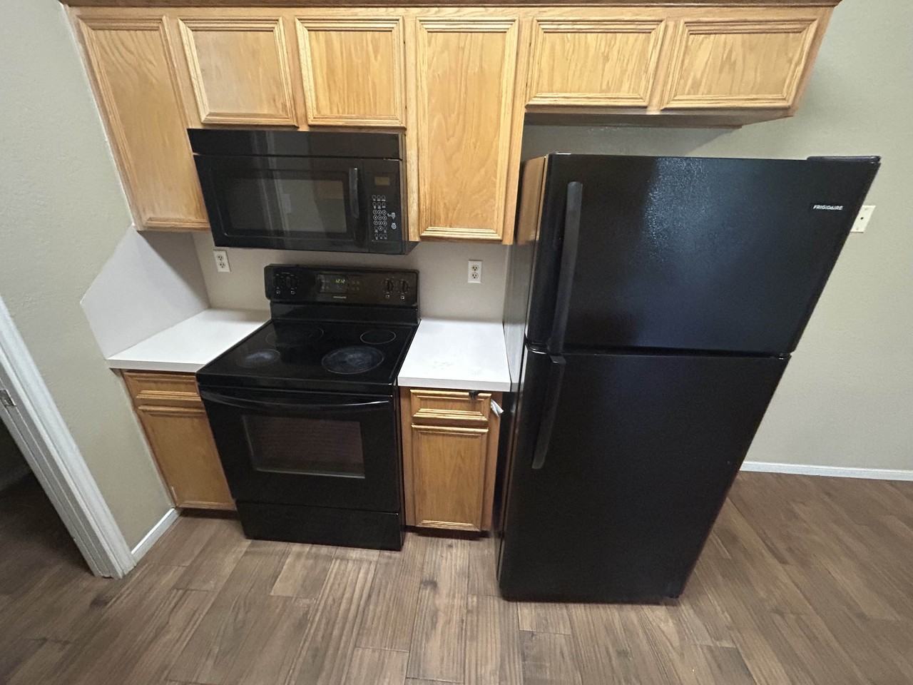 3203 Raven Dr - Photo 2 of 5