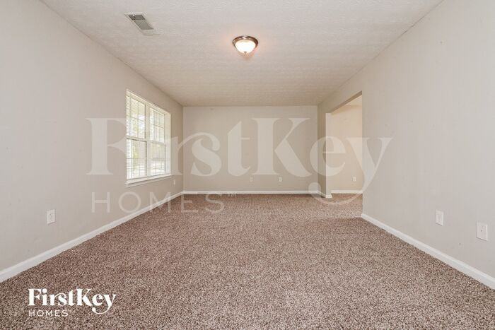 107 Cane Ave Se - Photo 2 of 15