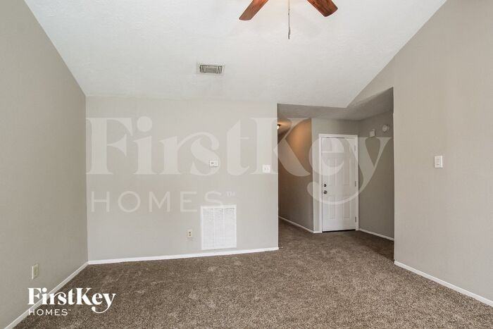 4406 Tealgate Dr - Photo 3 of 13