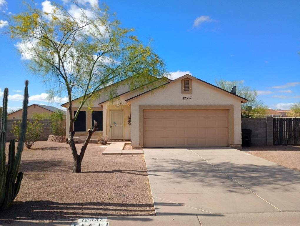 12337 W Lobo Dr - Photo 3 of 20