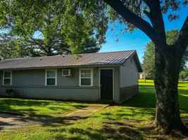 featured image of 816 W Hastings Ave