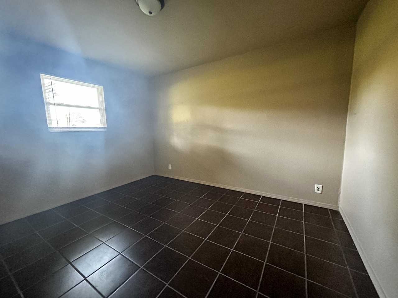 816 West Hastings Avenue - Photo 5 of 7