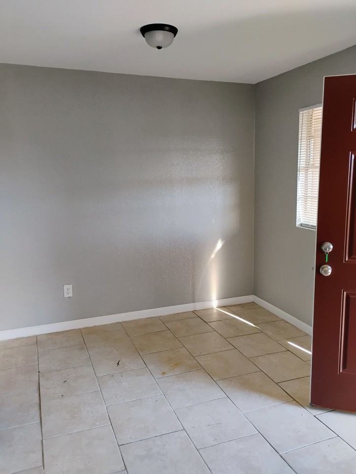 Lawton Courtyard Apartments - Photo 6 of 31