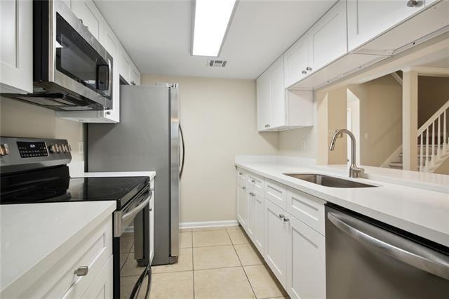852 Old Metairie Drive - Photo 3 of 11