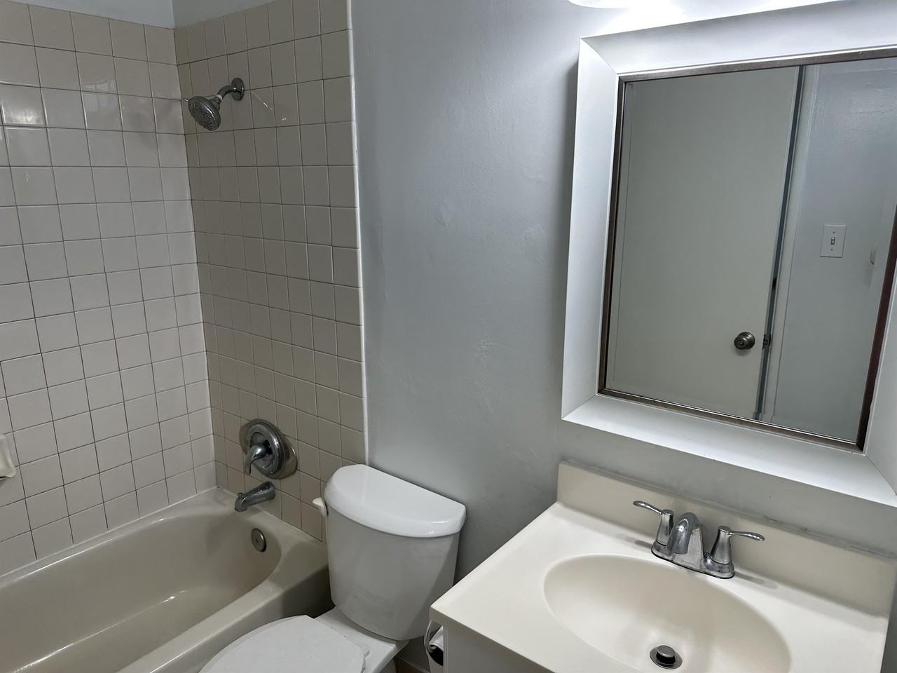 777 Seacoast Drive - Photo 7 of 15