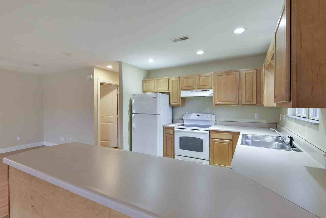 Mountain Grove Duplexes - Photo 4 of 21