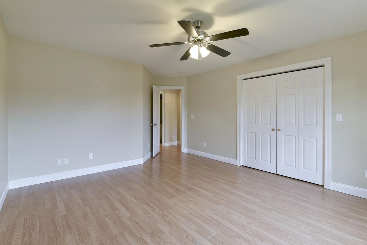 Mountain Grove Duplexes - Photo 7 of 21