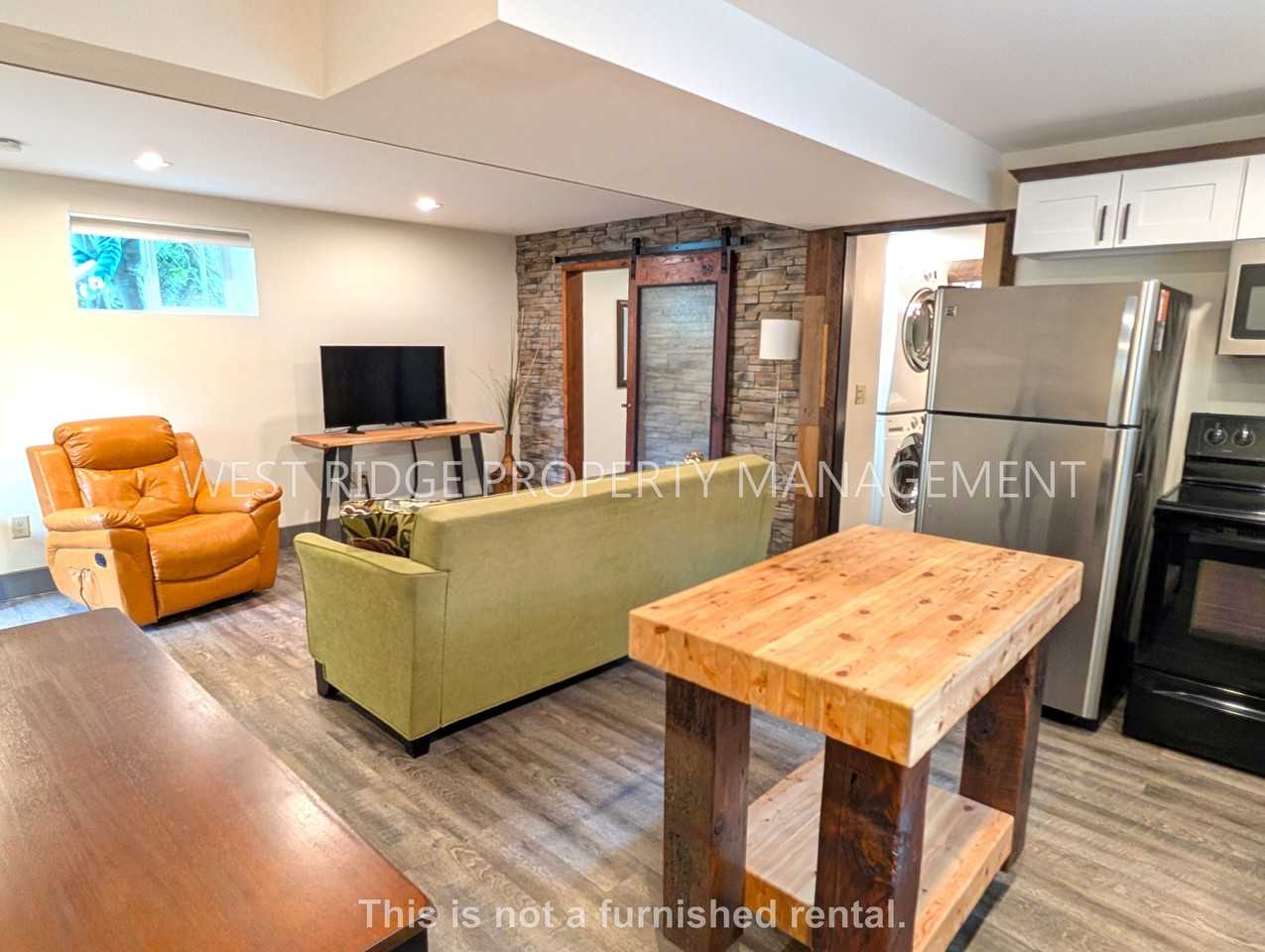 Watts St ID: faib2025 - Photo 2 of 13