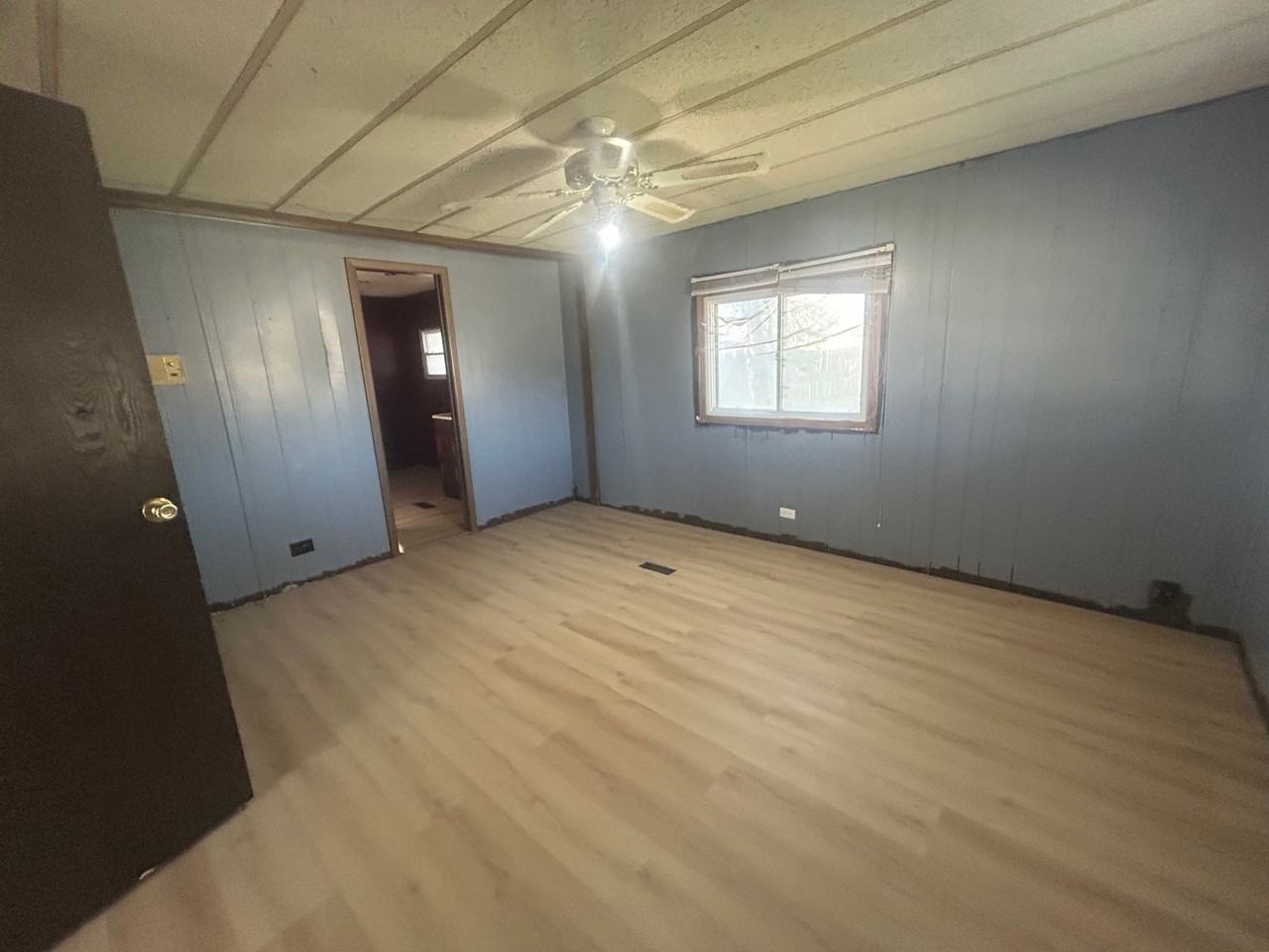 317 N Sedgwick Ave - Photo 3 of 14