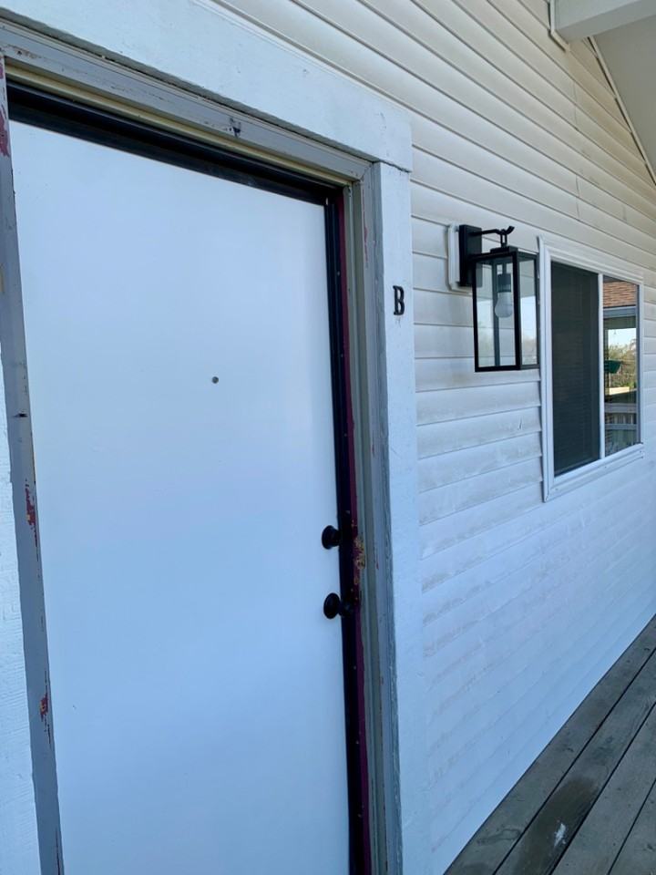 3419 SW Gage Blvd - Photo 2 of 2