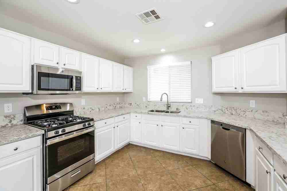 8652 Majestic Pine Ave - Photo 6 of 17
