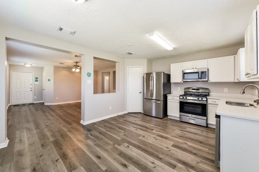 10247 Country Squire Blvd #1 - Photo 7 of 16