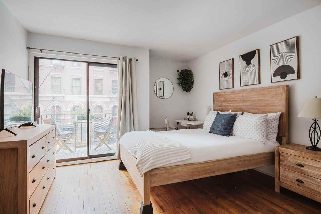 328 West 11th Street #1050881P - Photo 4 of 17