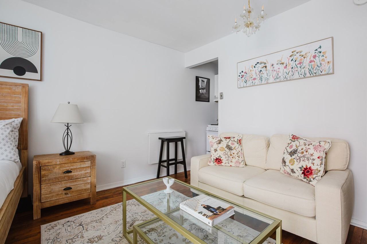 328 West 11th Street #1050881P - Photo 7 of 17