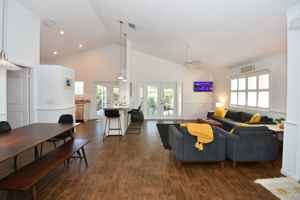 featured image of 35 Andover Dr