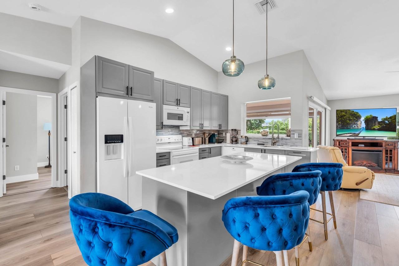 81 Wickliffe Dr #1073563P - Photo 6 of 33