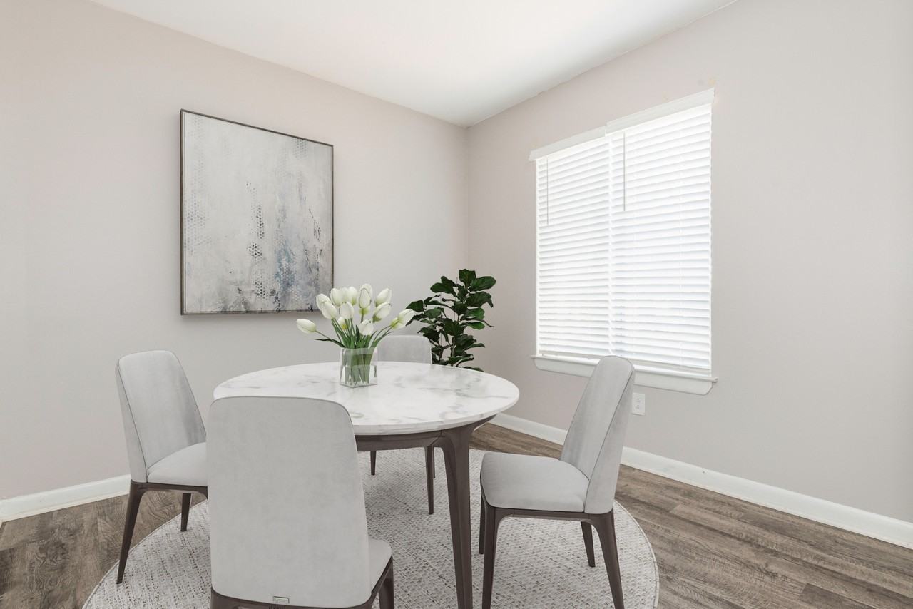 Signal Hill Apartments and Townhomes - Photo 4 of 54