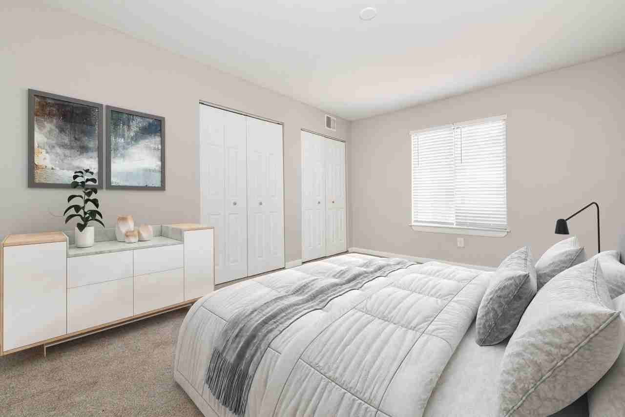 Signal Hill Apartments and Townhomes - Photo 7 of 54