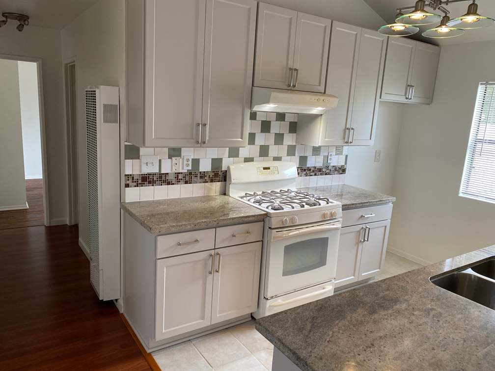 801 Newport Ave ##201 - Photo 3 of 11