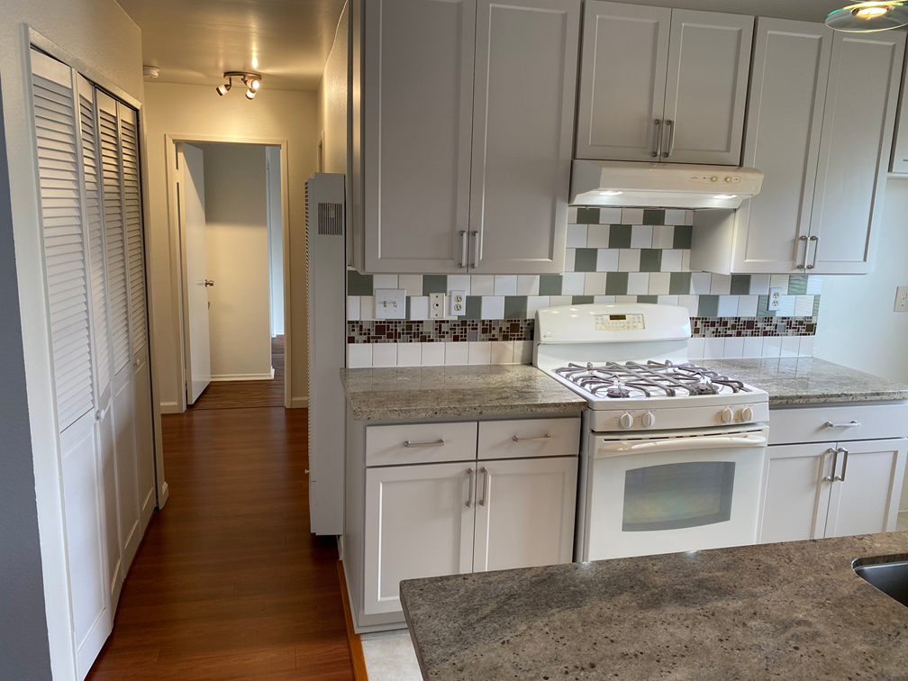 801 Newport Ave ##201 - Photo 5 of 11